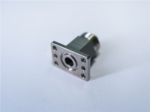 车铣复合件加工件06